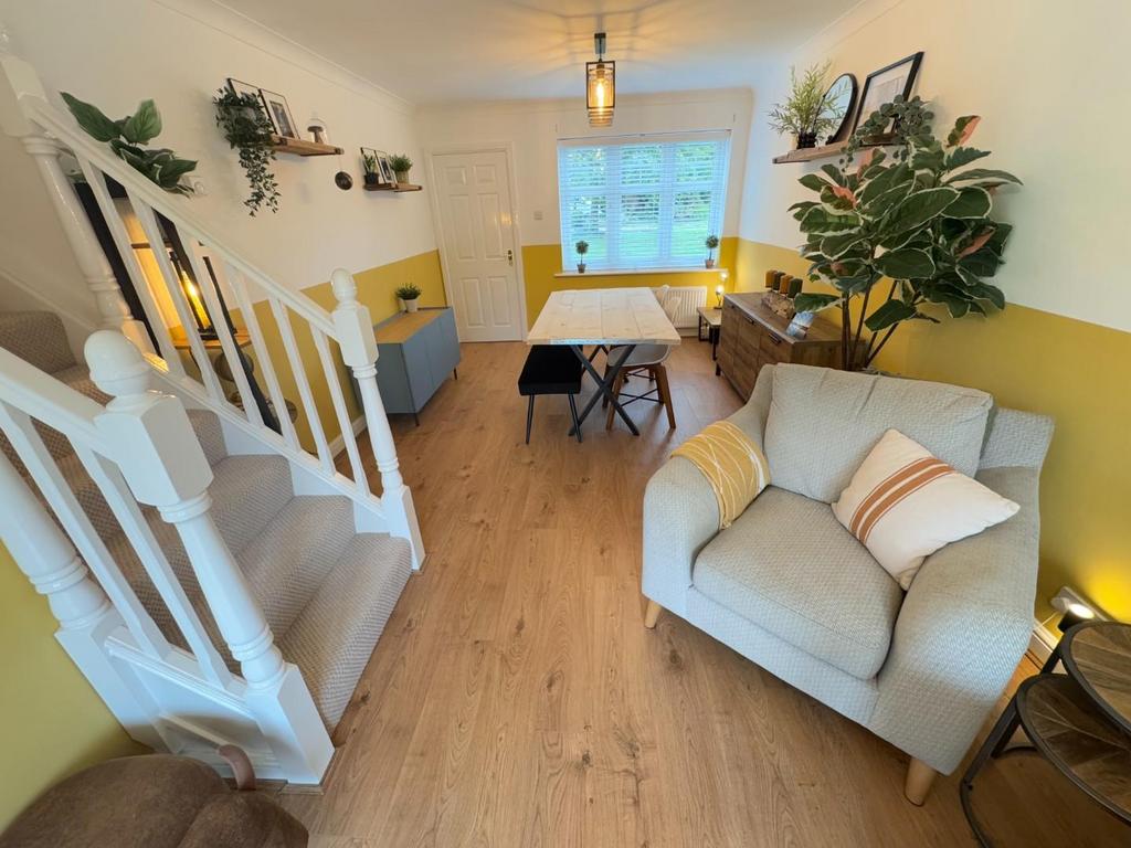 Lounge/dining room