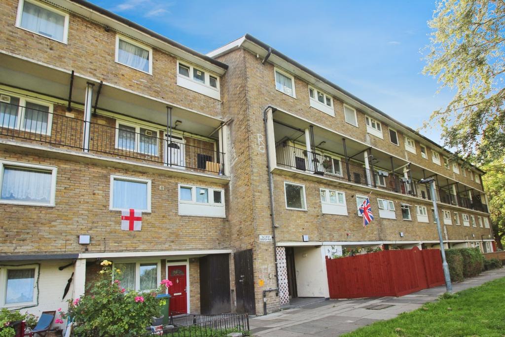 Pbox-front of house-345619.JPG