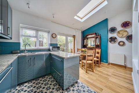 undefined, Braidwood Road, London