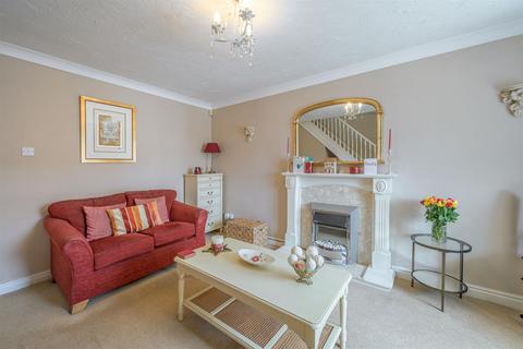 undefined, Surrey Drive, Kingswinford, DY6 8HR