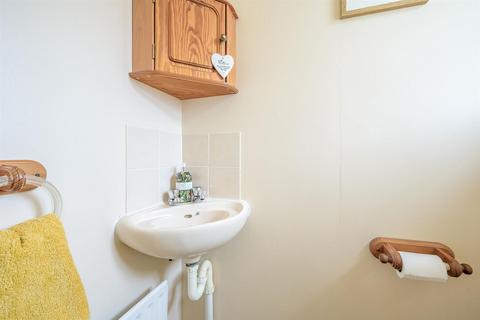 3 bedroom semi-detached house for sale, Surrey Drive, Kingswinford, DY6 8HR