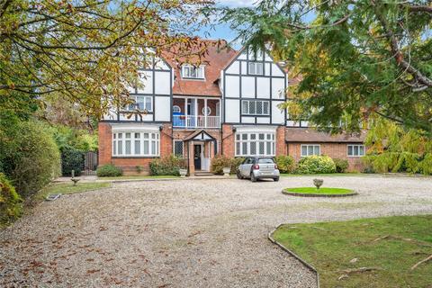 2 bedroom apartment for sale, Frithwood Avenue, Northwood, Middlesex, HA6