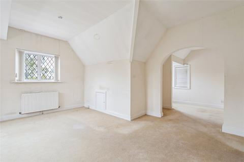 2 bedroom apartment for sale, Frithwood Avenue, Northwood, Middlesex, HA6