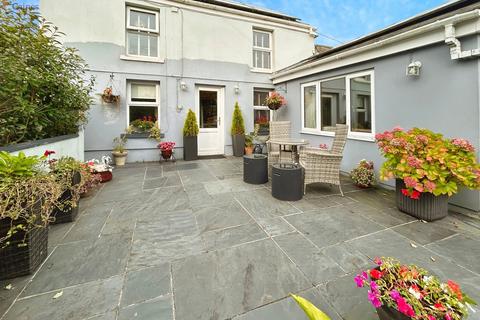 3 bedroom detached house for sale, Penscynor, Cilfrew, Neath, Neath Port Talbot. SA10 8LF