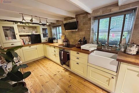 3 bedroom detached house for sale, Penscynor, Cilfrew, Neath, Neath Port Talbot. SA10 8LF