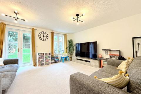 23 Bisbrook Croft, Solihull, B91 2LQ