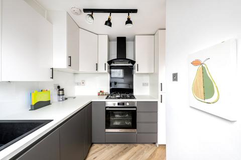 3 bedroom apartment for sale, Brondesbury Road
