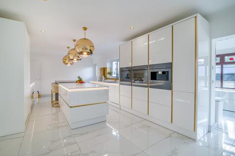 5 bedroom detached house for sale, Ffordd Las, Caerphilly