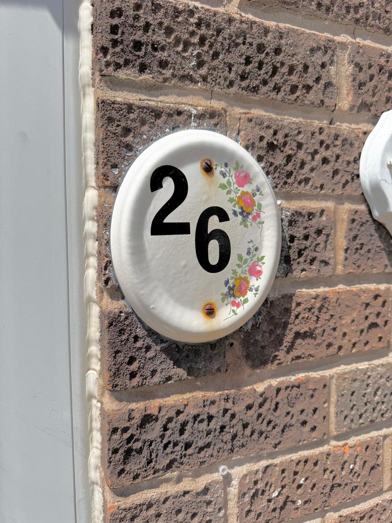 Numbr plaque