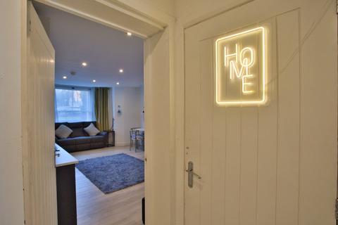 3 bedroom flat for sale, Castle Hill Avenue, Folkestone, CT20