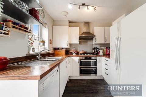 4 bedroom terraced house for sale, Alpine Close, Epsom