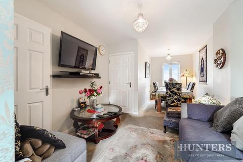 4 bedroom terraced house for sale, Alpine Close, Epsom