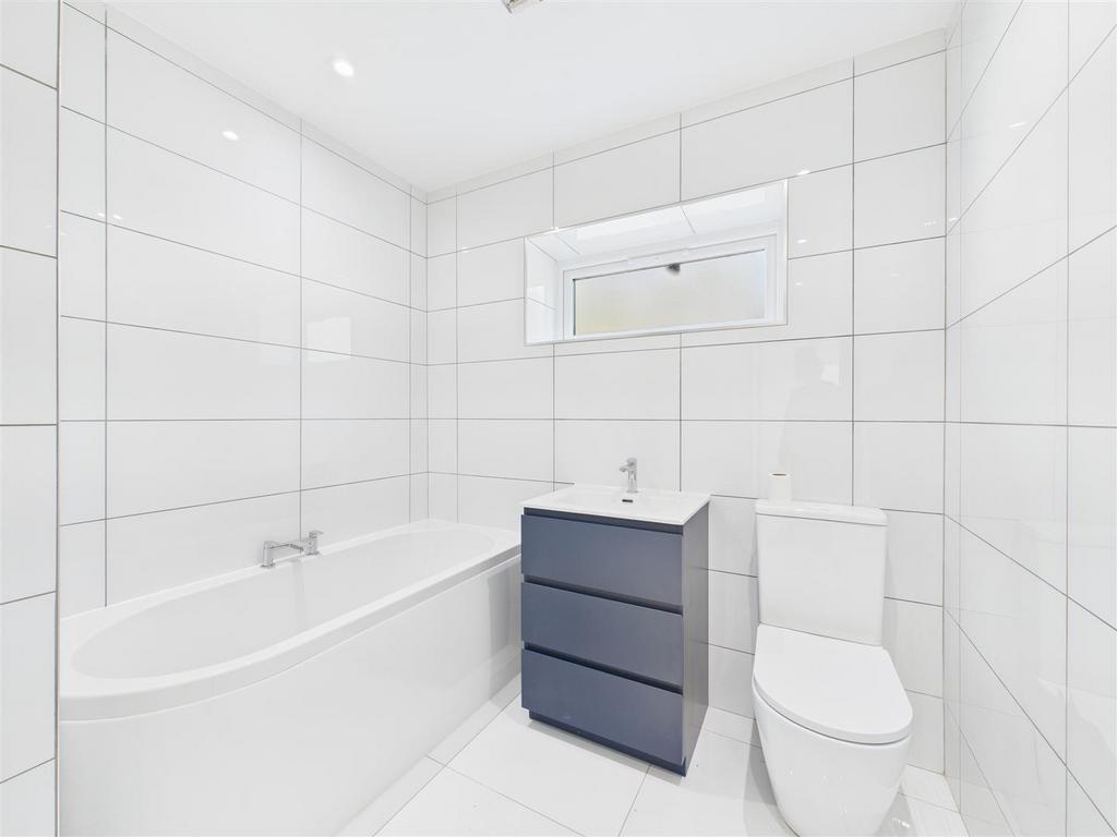 CAM02739 G0-PR0224-STILL030.jpg