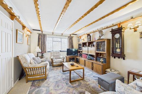 3 bedroom chalet for sale, Lampits Hill, Corringham, SS17