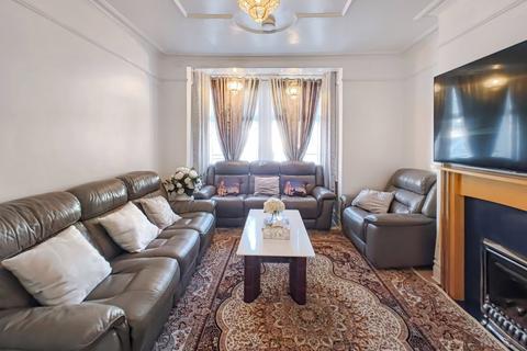 4 bedroom semi-detached house for sale, Nibthwaite Road, Harrow HA1