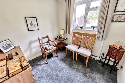 3 bedroom detached bungalow for sale, Castledean