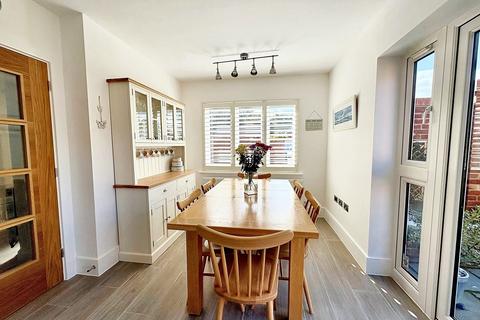 undefined, Verwood