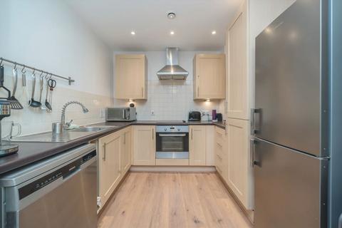 1 bedroom flat for sale, All Saints Road, London W3