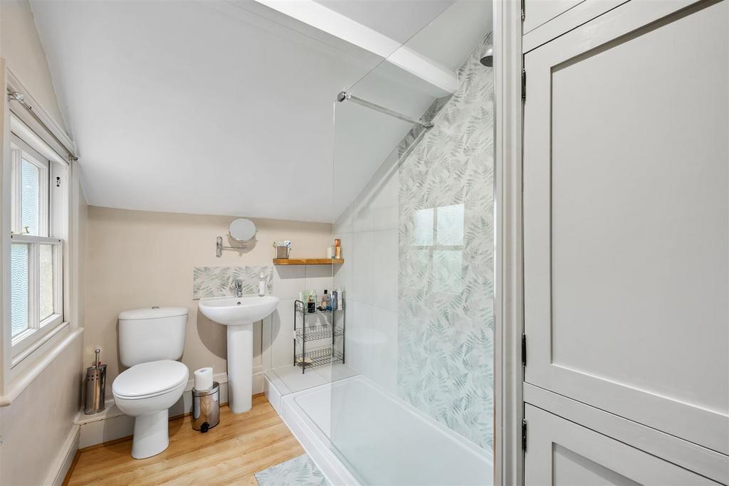Shower Room .jpg