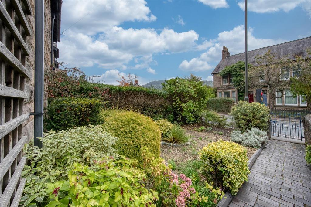 Front garden.jpg