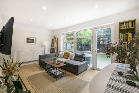 undefined, Clarence Lane, London, SW15
