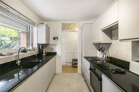 undefined, Clarence Lane, London, SW15