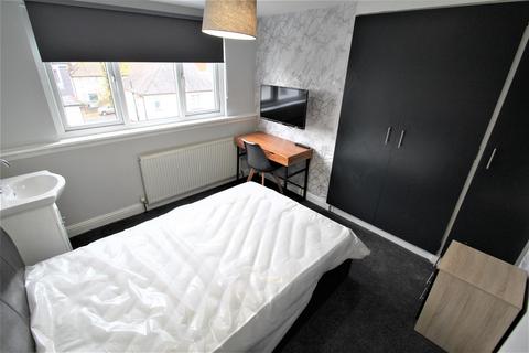 undefined, Estcourt Terrace, Headingley, Leeds, LS6 3EY