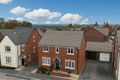 Harris View, Stone, ST15