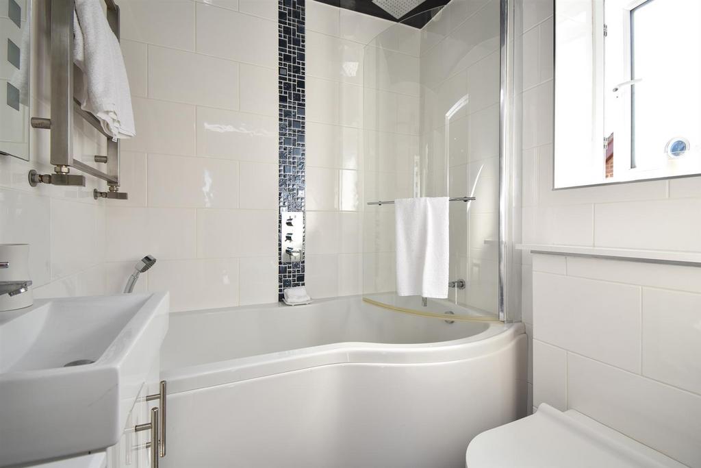 Ensuite