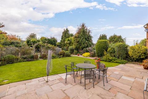 undefined, Winston Gardens, Boston