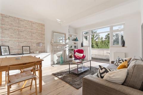 3 bedroom maisonette for sale, Lyndale Avenue, London NW2