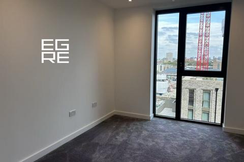 1 bedroom apartment to rent, Vaughan Way, London E1W