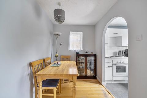 2 bedroom apartment for sale, St. Peters Close, Mill End, Rickmansworth
