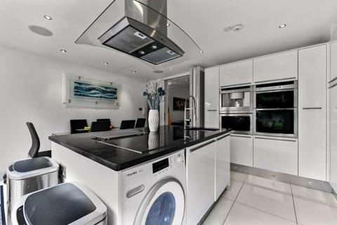 undefined, Endlebury Road, London