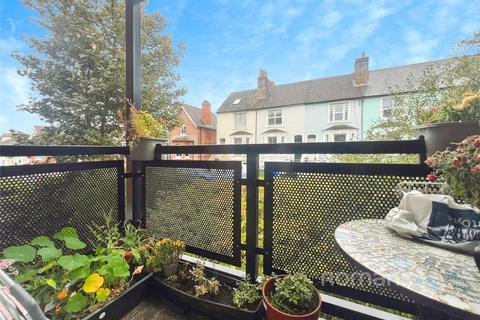 2 bedroom apartment for sale, Bell Chase, Aldershot, Hampshire