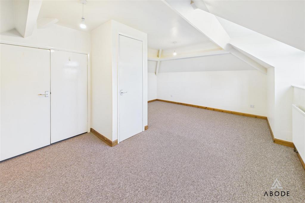 CAM04913 G0-PR0090-STILL017.jpg