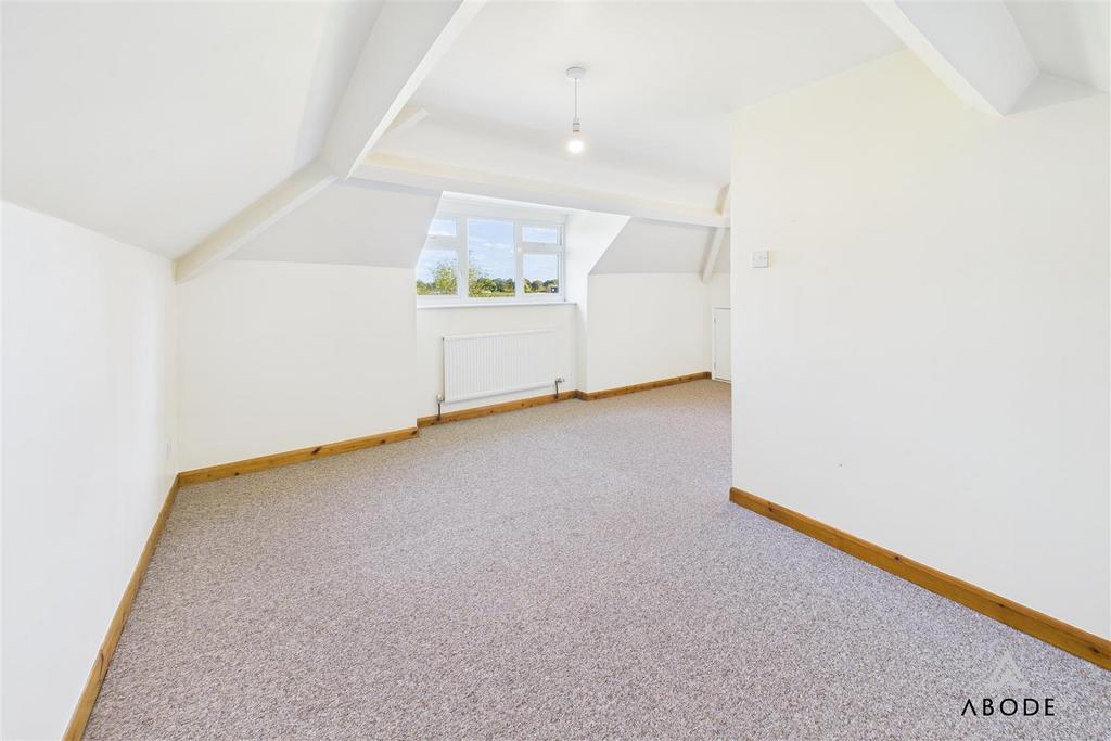 CAM04913 G0-PR0090-STILL018.jpg