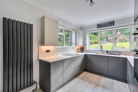 19 Stagbury Avenue, Chipstead, Coulsdon, CR5 3PA