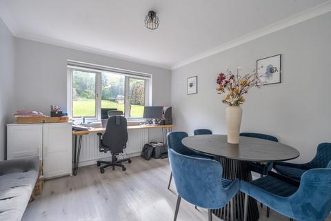 19 Stagbury Avenue, Chipstead, Coulsdon, CR5 3PA