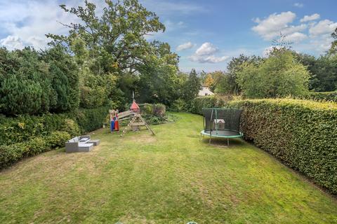 19 Stagbury Avenue, Chipstead, Coulsdon, CR5 3PA