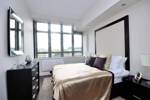 2 bedroom apartment to rent, City Road, London EC1V