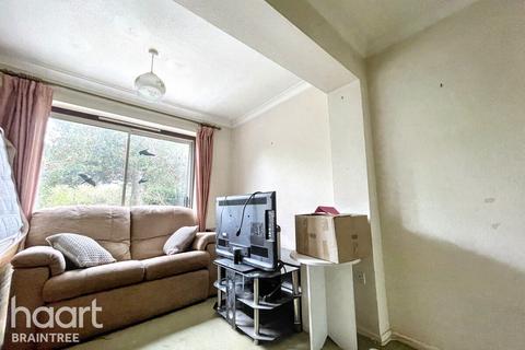 undefined, Church End, Panfield