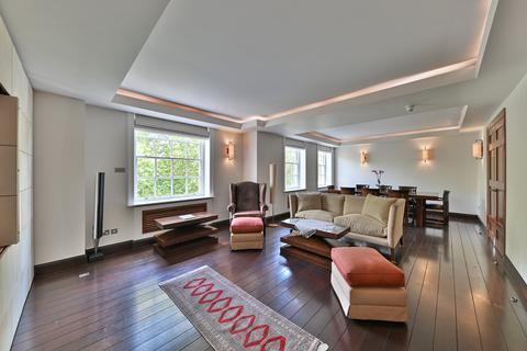 3 bedroom apartment for sale, Lowndes Square, London SW1X