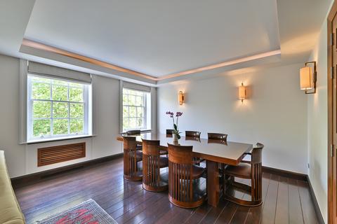 3 bedroom apartment for sale, Lowndes Square, London SW1X