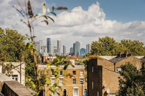 8 Alpha Road, London, SE14 6TZ