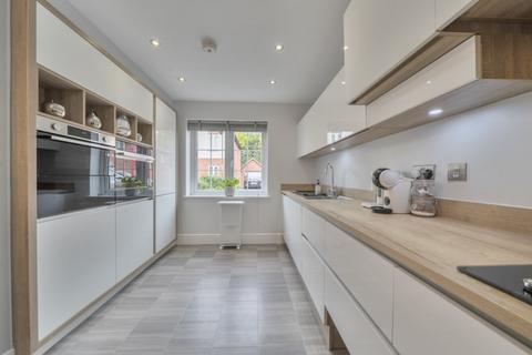 38 Badger Vale, Nottingham, NG8 2FH