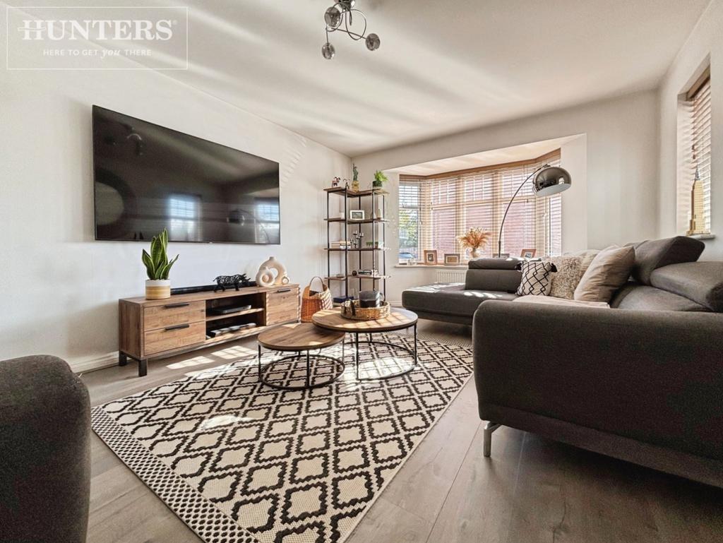 Pbox-living room-343377.jpg