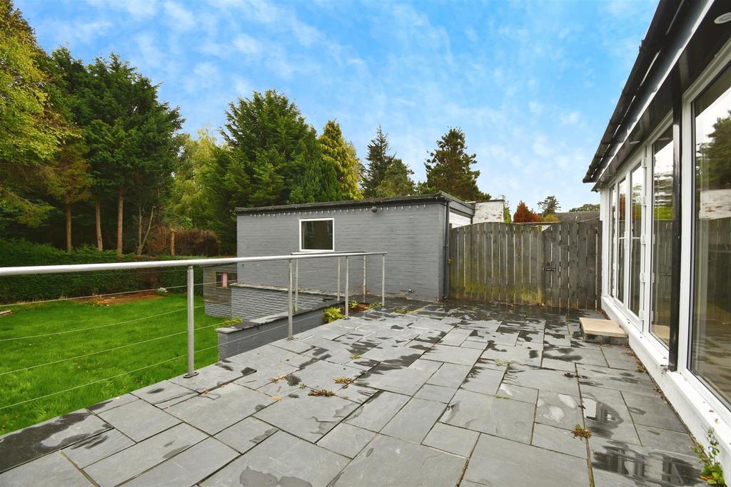 Rear external
