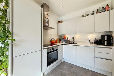 1 bedroom apartment for sale, Park Street, Surrey GU15