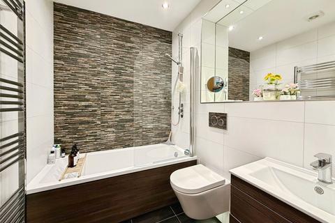 1 bedroom apartment for sale, Park Street, Surrey GU15